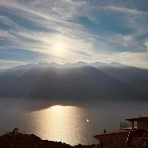 Casa vacanze Casa Cristina Vista - E Vasca Idromassaggio Ad Uso Esclusivo, Tignale