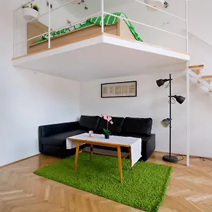 bpm-next-stop-apartment.inbudapesthotels.com/