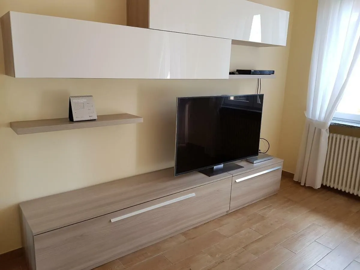 De Candia House Apartment Rescaldina 0*,  Italy